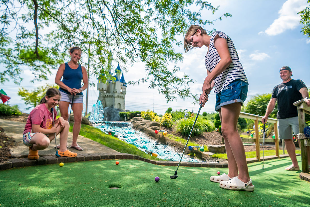 mini-golf-img